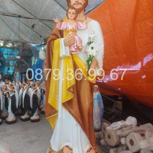 Tượng công giáo
